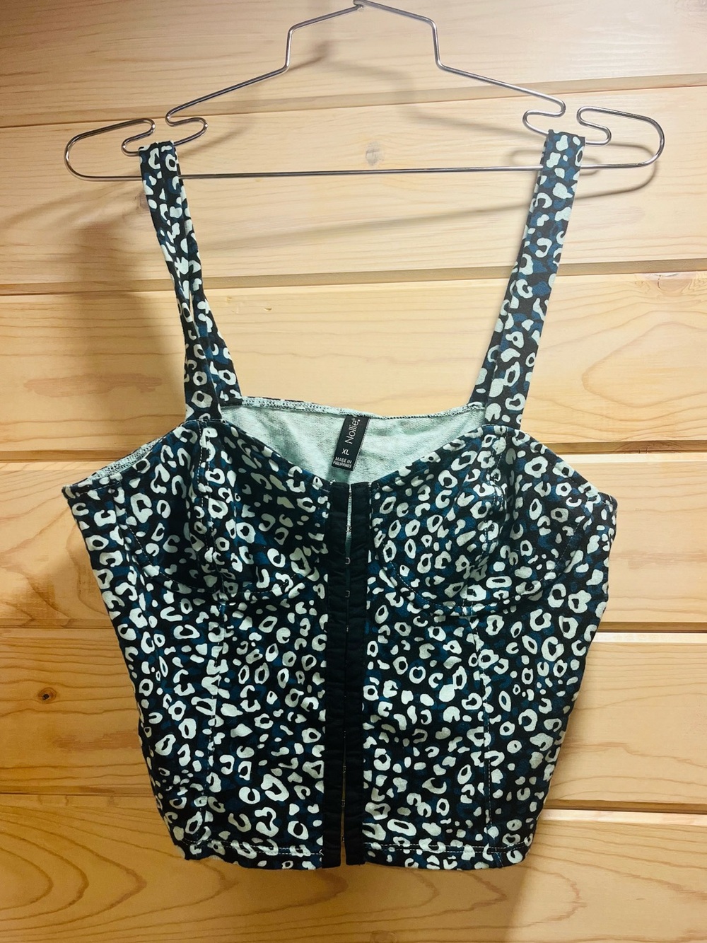 Nollie Blue Leopard Print Crop Too with Front Closure Size XL